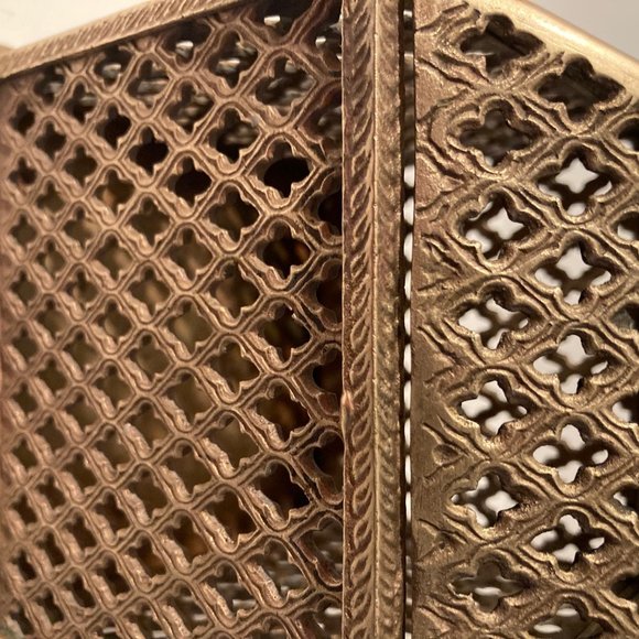 Vintage Metal Brass Heavy Duty Box, Bin, Stash - Picture 3 of 6